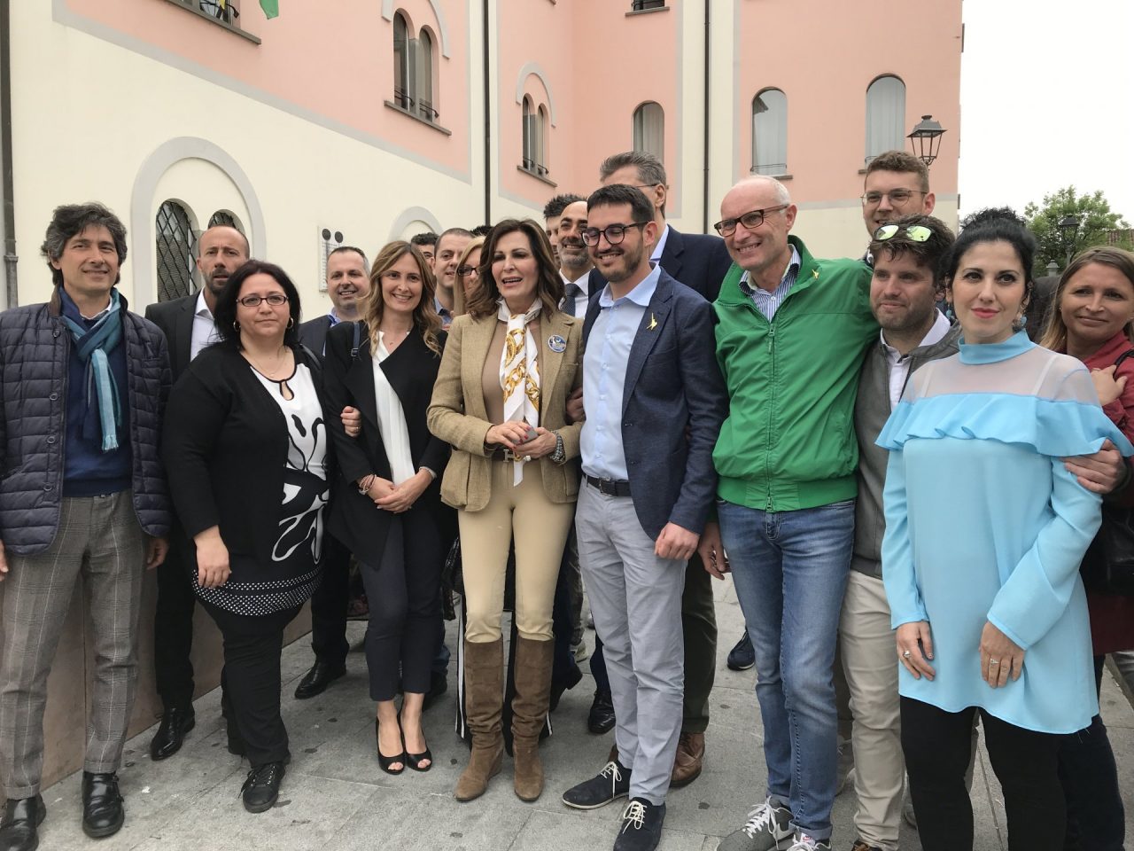 Santanchè a Chiari per sostenere il candidato Cugini: nel pomeriggio anche la Gelmini