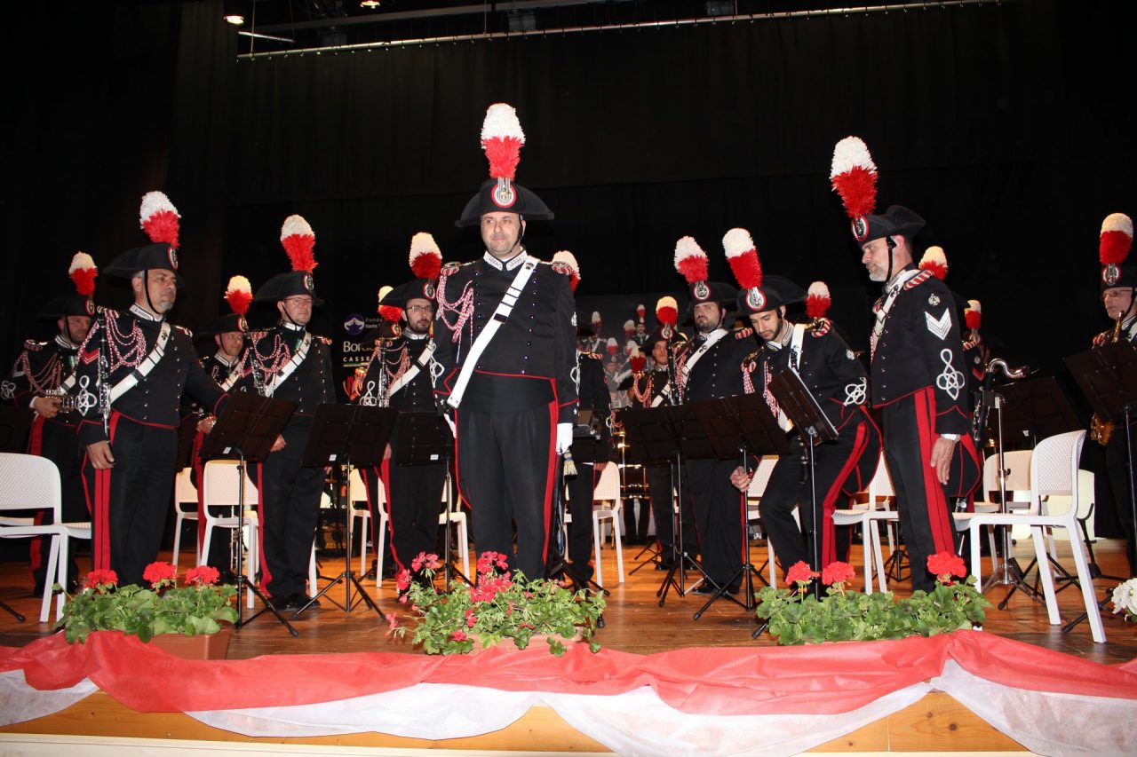 Grande spettacolo a Corte Franca per la Fanfara dei Carabinieri