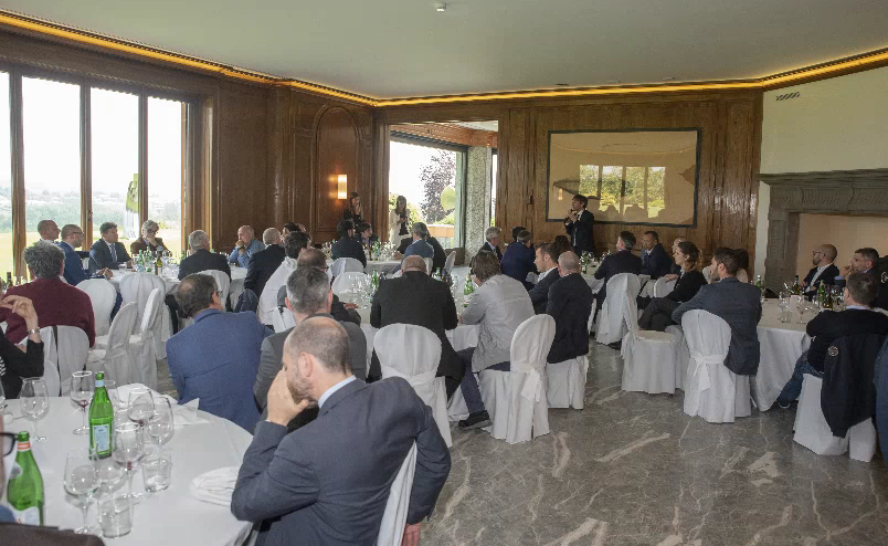 Questione Centri commerciali, l’apertura del Governo VIDEO