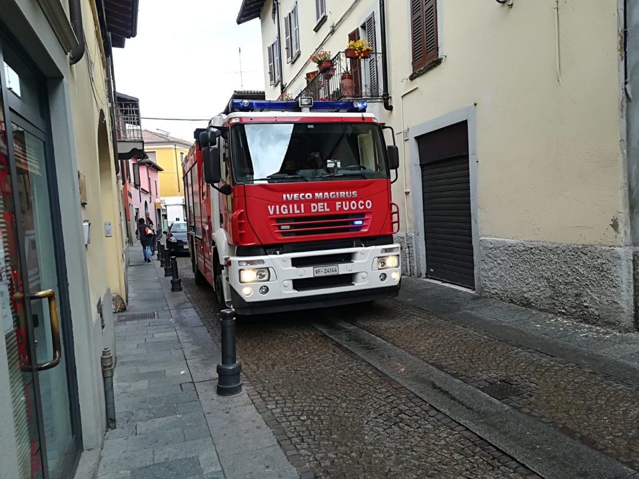 Tragedia in via Zeveto a Chiari: una 44enne è stata trovata morta in casa