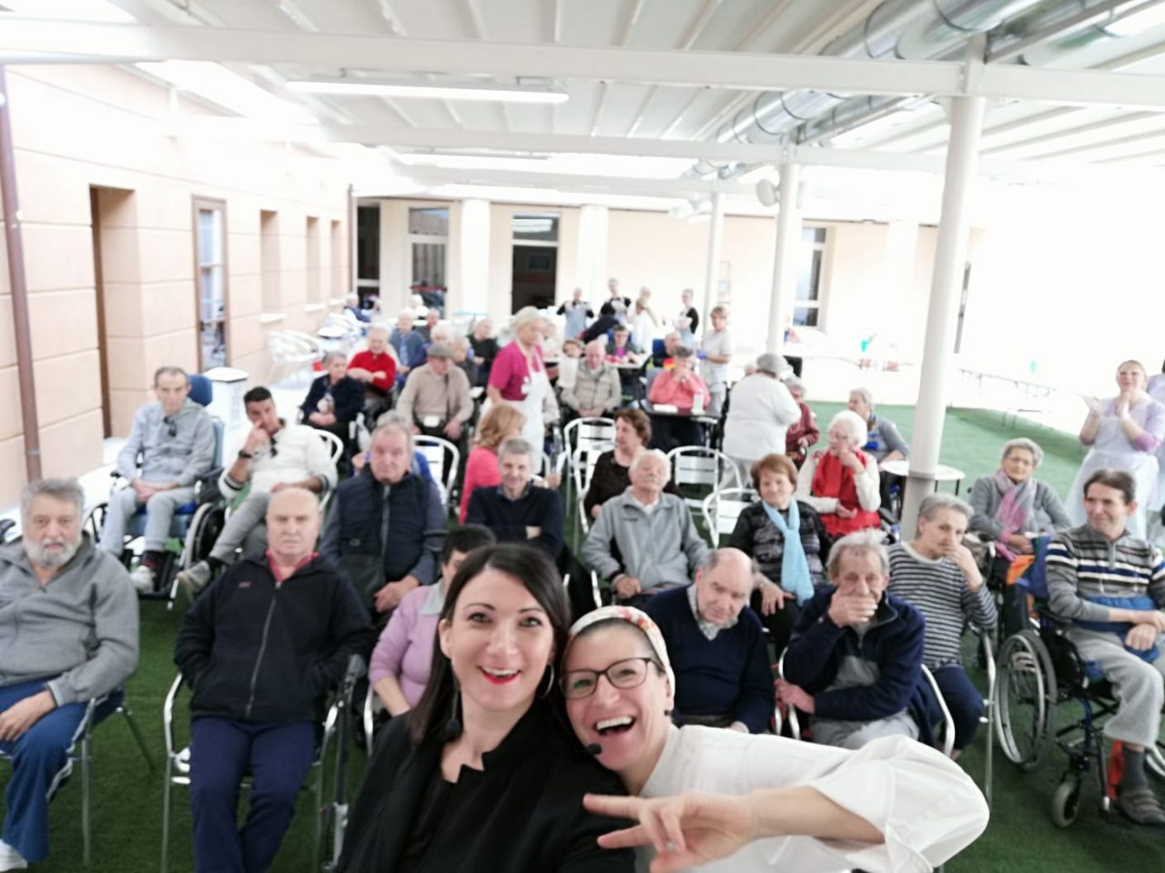 Risotto con i “verzulì” per i nonni del Cacciamatta con Francy chef