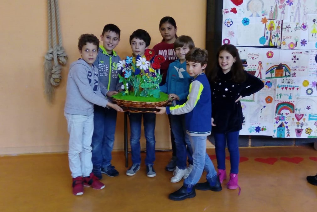 La pioggia non ferma la “festa della mamma” a Remedello