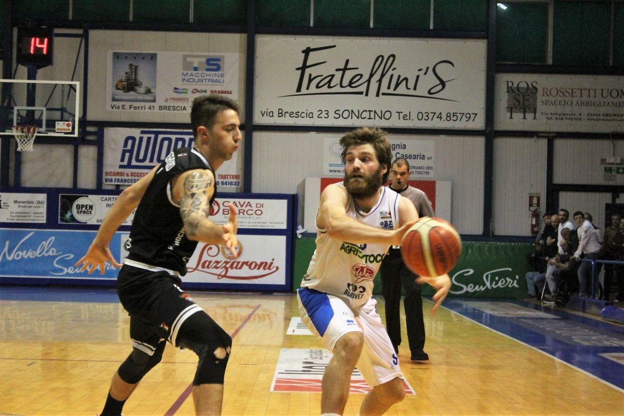 Orzinuovi beffato da Cesena in gara 2 della finale