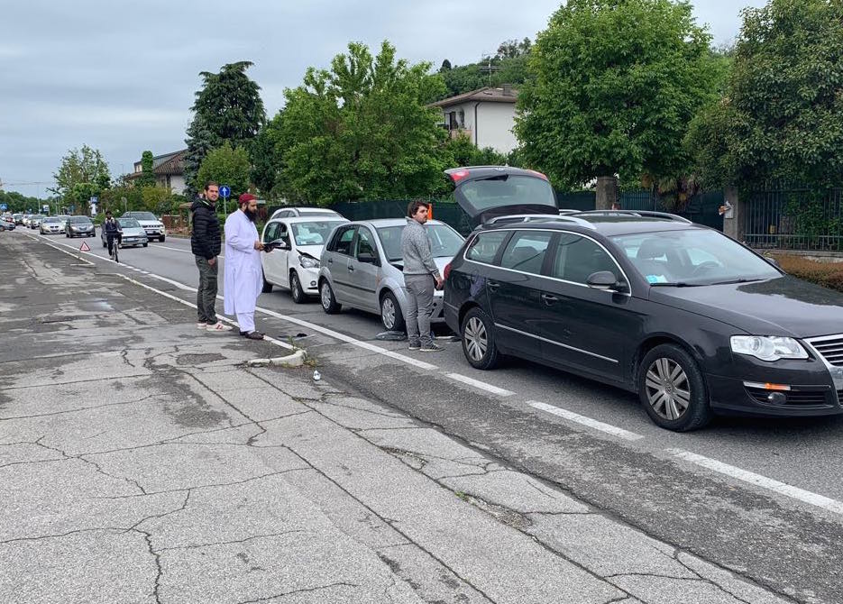 Tamponamento a catena a Montichiari. Traffico il tilt anche per le Mille Miglia