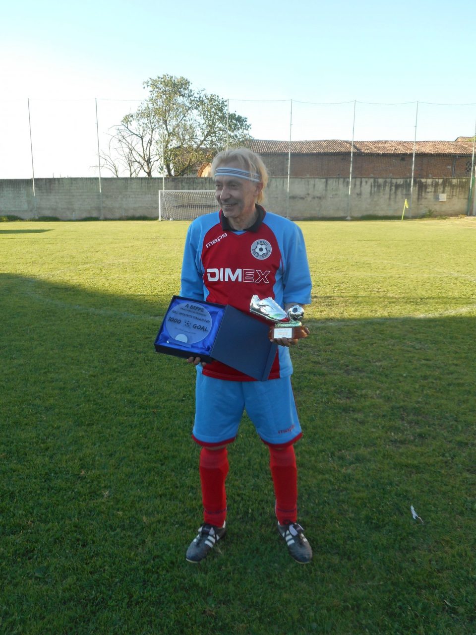 Giuseppe bomber senza età, a 60 anni taglia il traguardo dei mille gol