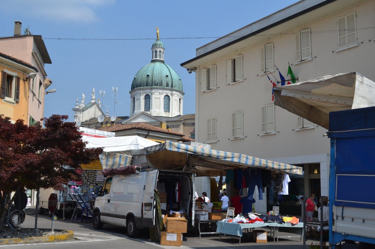 Mercato di Montichiari: dopo i controlli a tappeto, espulso immigrato clandestino