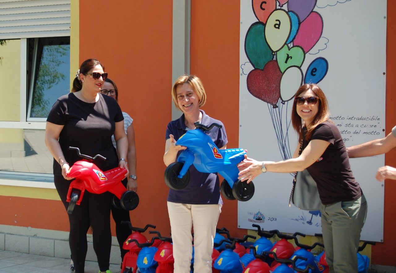 Donati babyscooter alla scuola dell’infanzia di Rovato