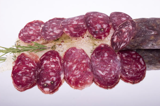 Listeria nel salame mignon e salametto classico: Auchan e Simply segnalano il richiamo