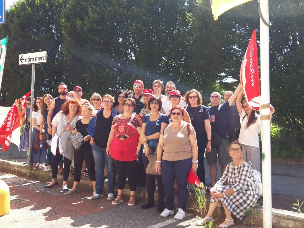 Presidio dei lavoratori al Mercatone Uno di Castegnato