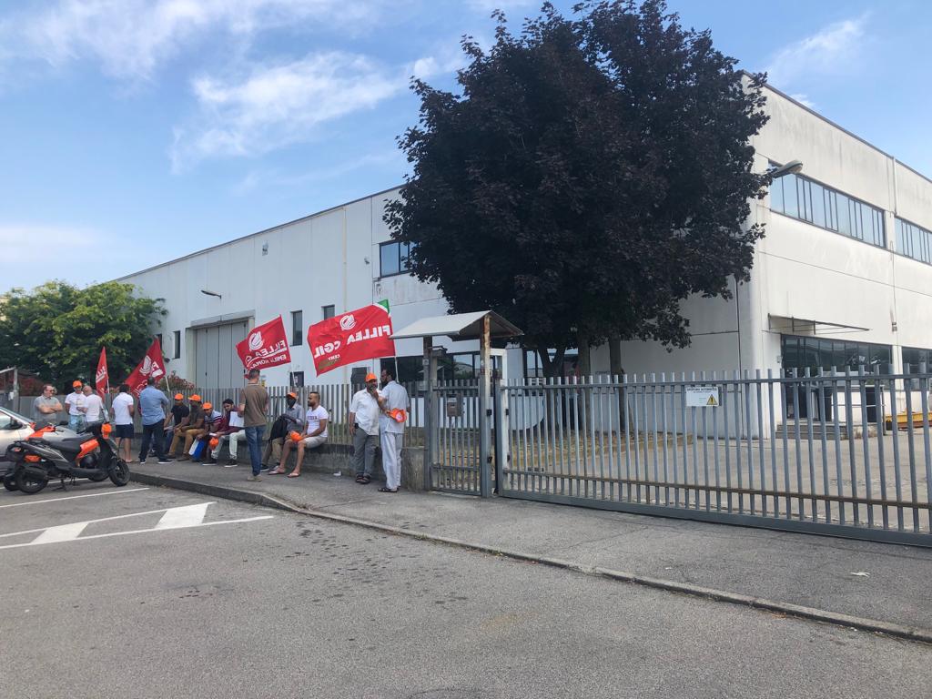 Sciopero in azienda a Cologne: pagati parte dei salari ai lavoratori