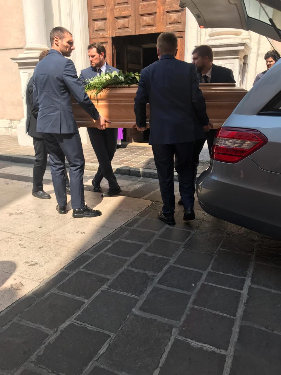 L’ultimo addio di Desenzano al 18enne Alejandro Lorenzato