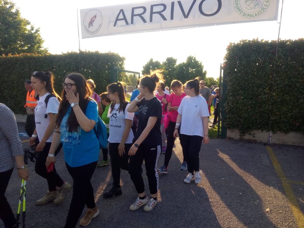 Camminata solidale notturna a Palazzolo sull’Oglio VIDEO