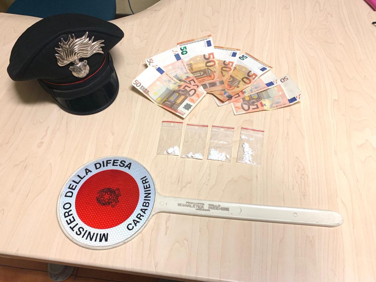 Ordini di droga in pizzeria: in manette un 49enne