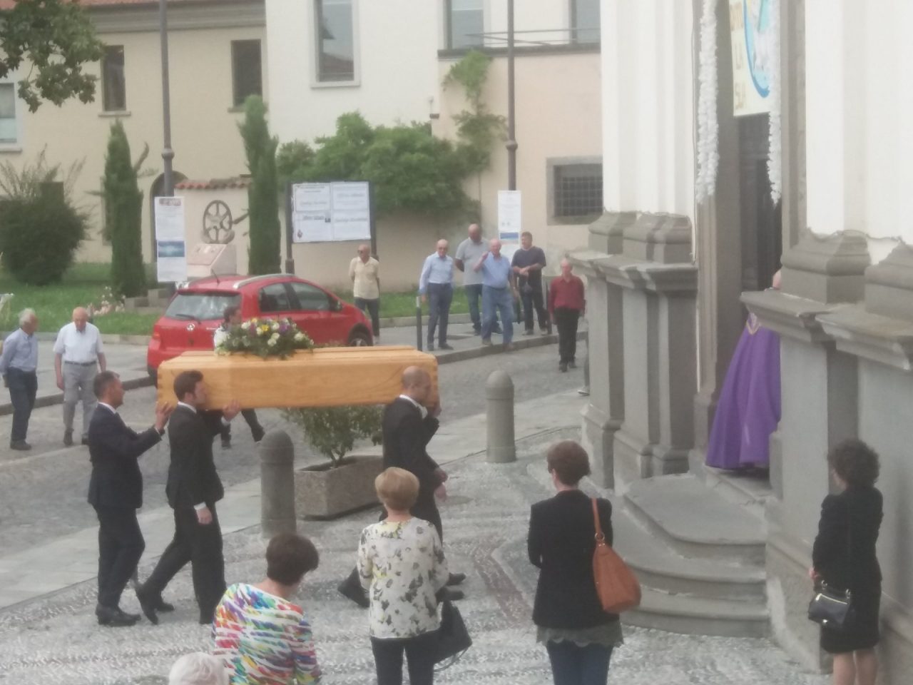 L’ultimo saluto di Capriolo a uno dei suoi benefattori