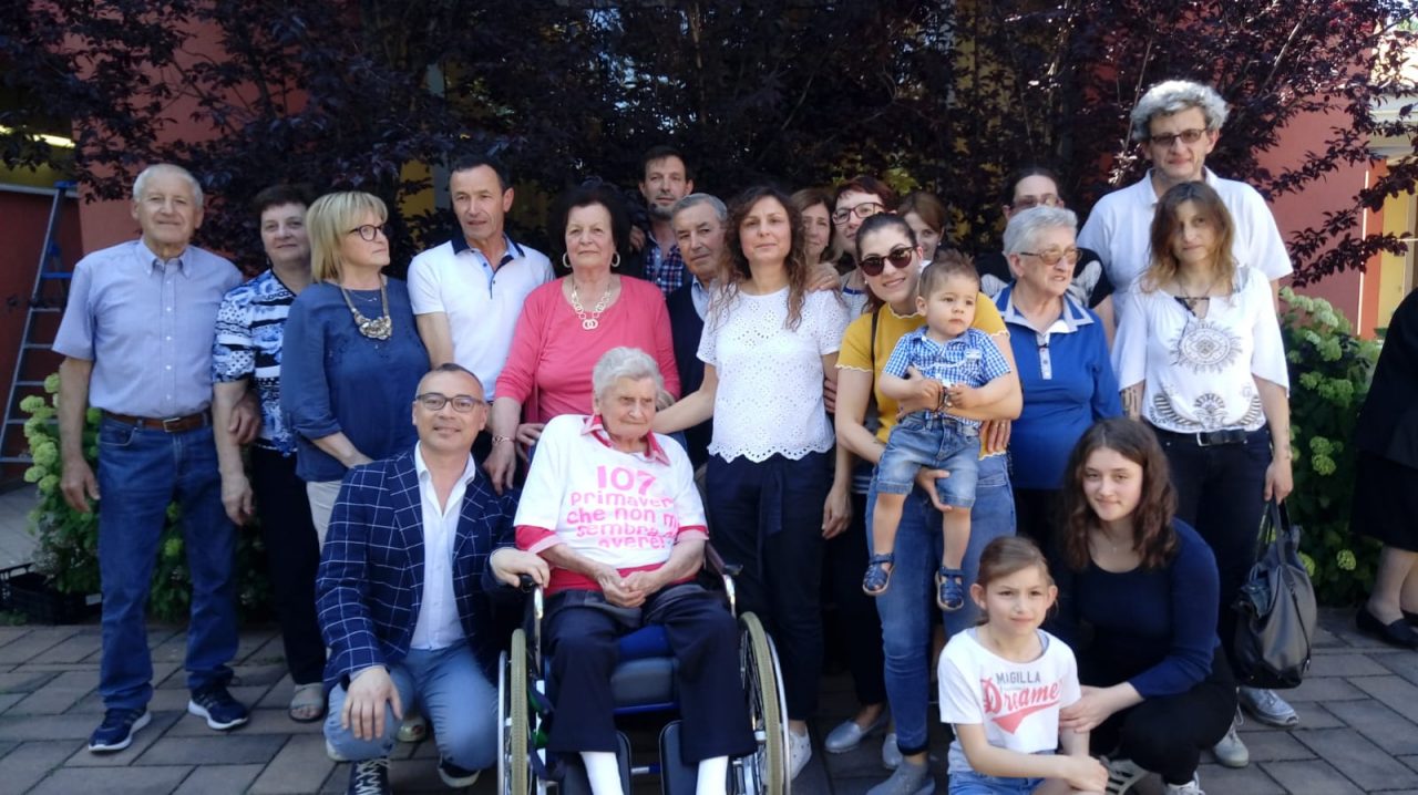 Grande festa a Calvisano: “107 primavere che non mi sembra di avere”