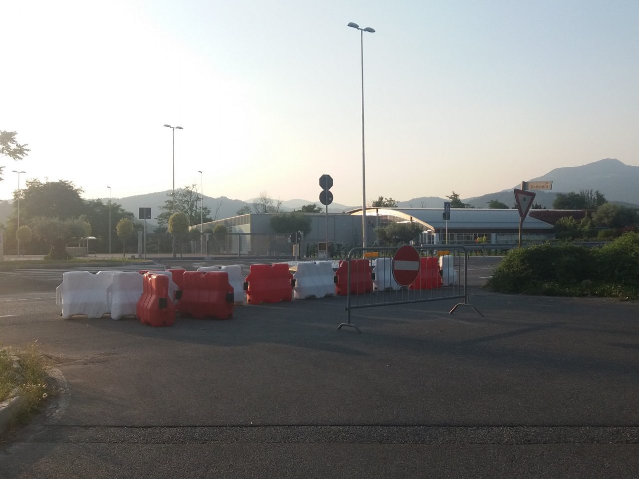 Cambia la viabilità a Capriolo, fra l’area commerciale e la serra di Paratico