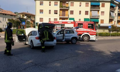 Incidente blocca incrocio: intervengono i Vigili del Fuoco