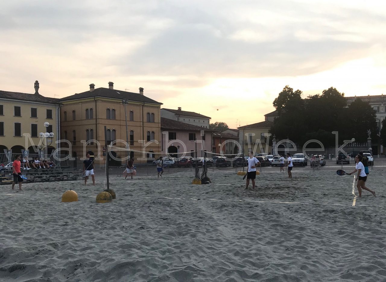 Verolanuova tennis sulla sabbia stasera la sfida in piazza libertà