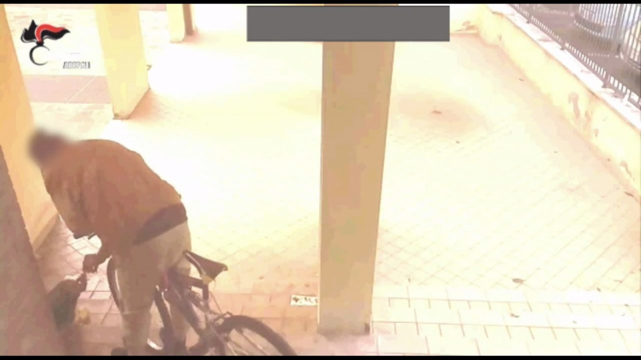 Spaccio alla Filanda: il comandante dei carabinieri fa arrestare “il pugliese”