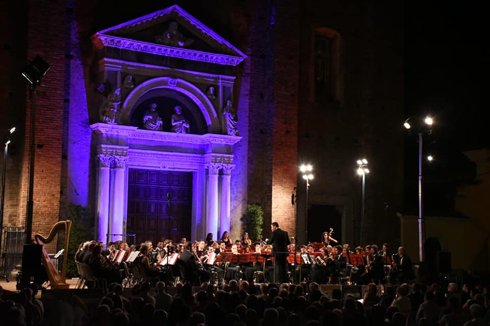 L’Orchestra di Fiati di Salò in scena con il tradizionale concerto per il patrono San Carlo Borromeo