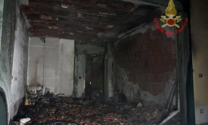 Incendio nella notte in un garage di Ghedi