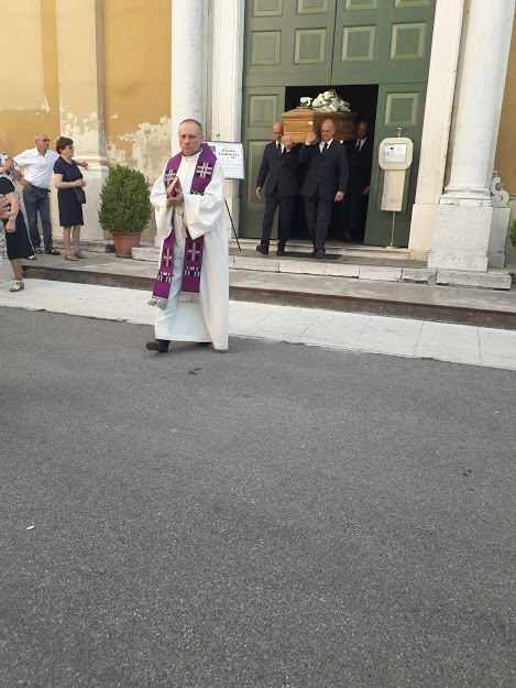 Chiesa gremita per le esequie di Monsignor Paolo Taglietti