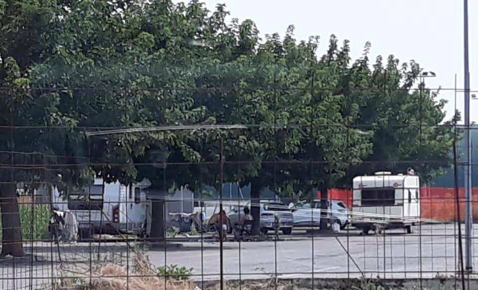 Nomadi allo stadio comunale di Orzinuovi, subito sgomberati