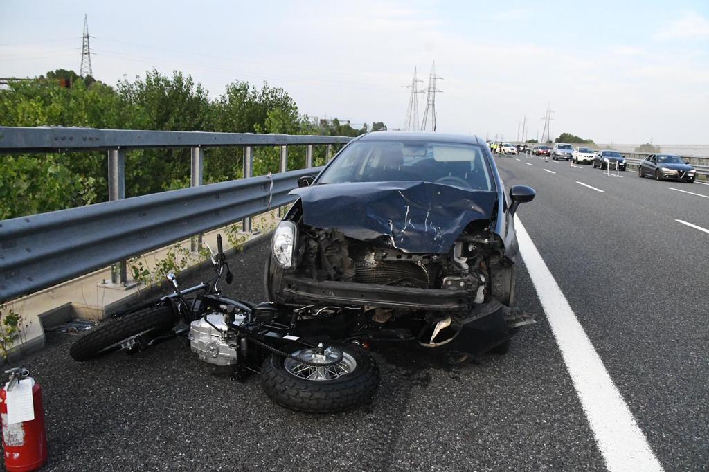 Schianto su Brebemi, morto motociclista. A35  bloccata FOTO