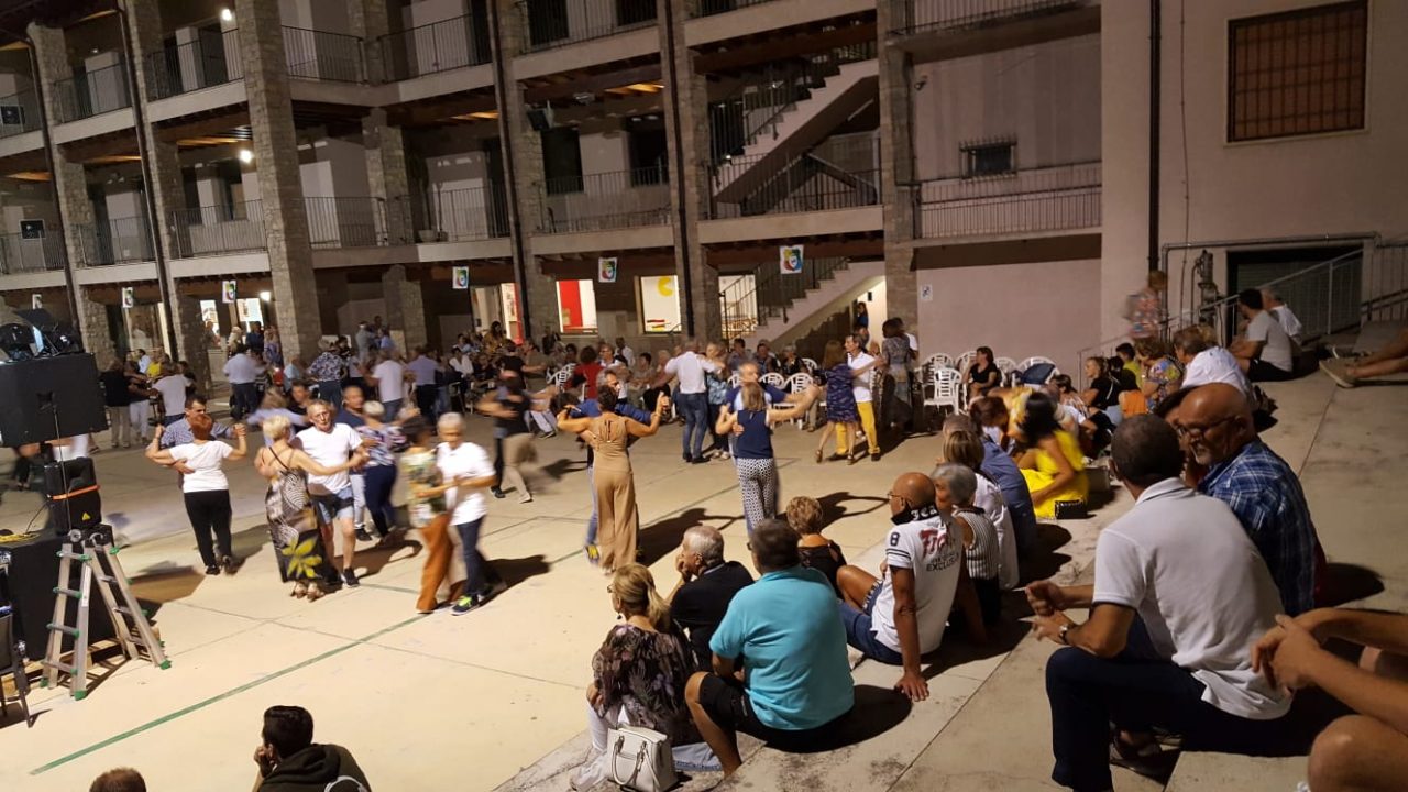 Volontari dell’Ambulanza di Capriolo in festa, questa è l’ultima sera