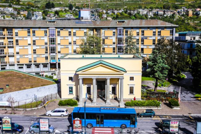 Dall’Ospedale di Sondrio la risposta al calvario di una bimba malata di tumore rarissimo