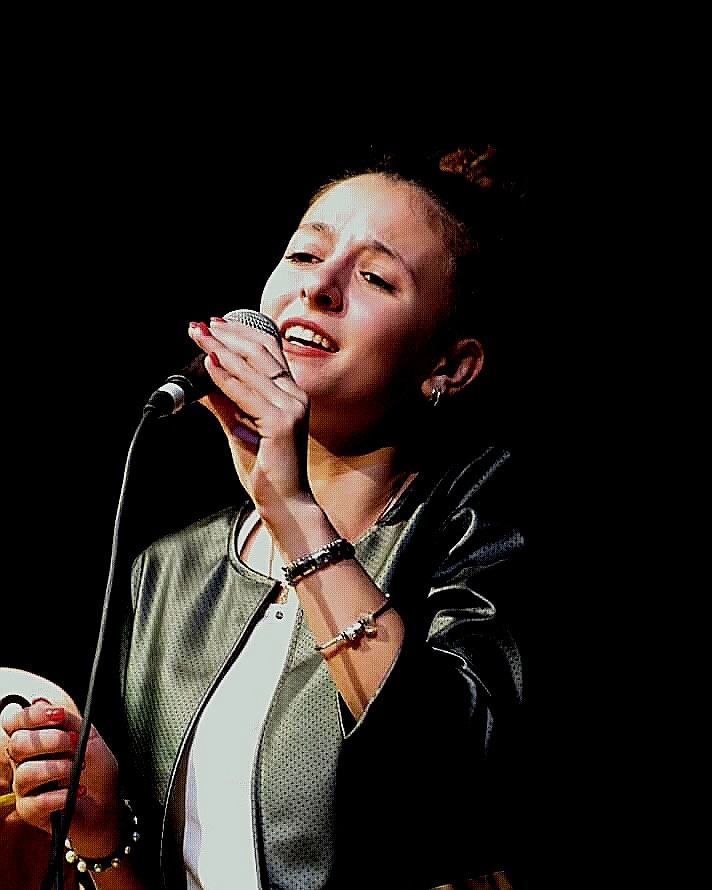 Una voce da star per la caprianese Ludovica Agosti