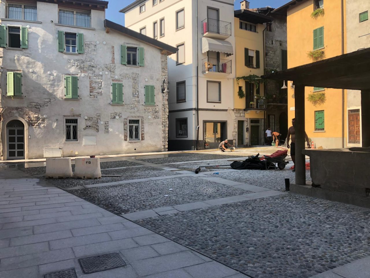 Che fine hanno fatto gli alberi di piazza Mazzini a Iseo?