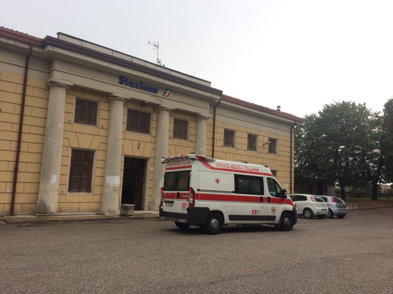 Persona travolta dal treno: immediate ripercussioni sul traffico