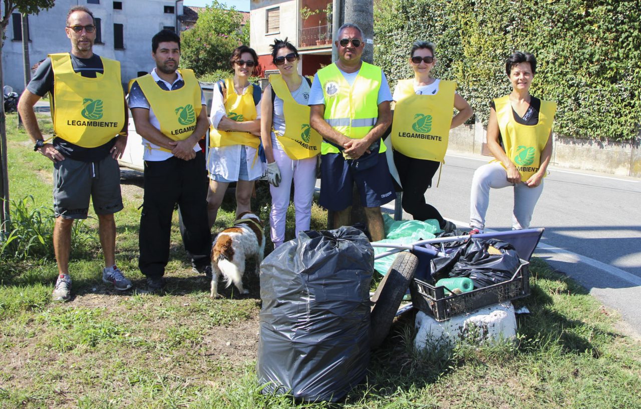 Villachiara, volontari Legambiente “Valle dell’Oglio” all’opera