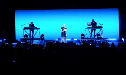 Arisa in concerto a Chiari incanta la piazza in occasione delle Quadre