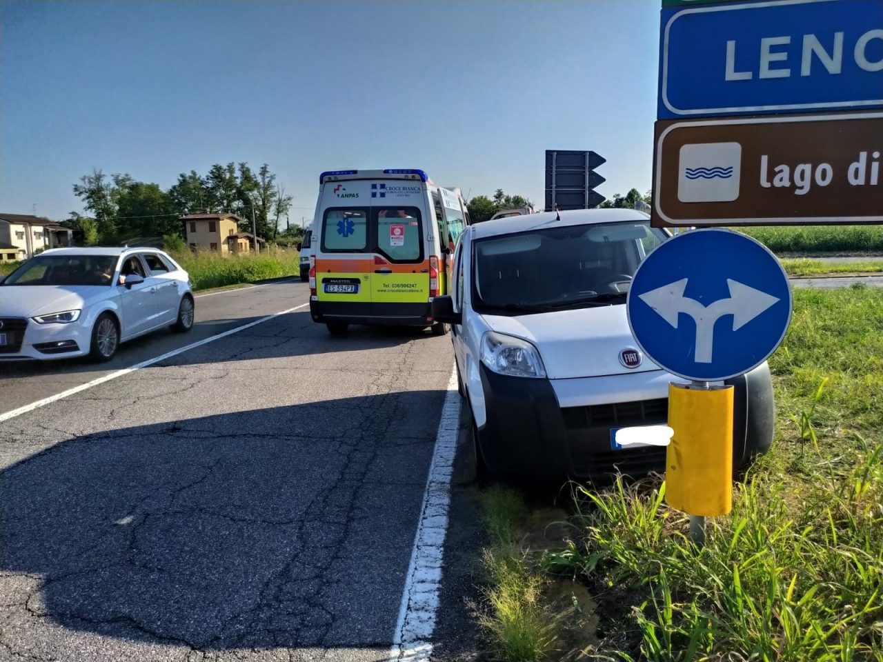 Scontro all’incrocio, ambulanze alle porte di Manerbio