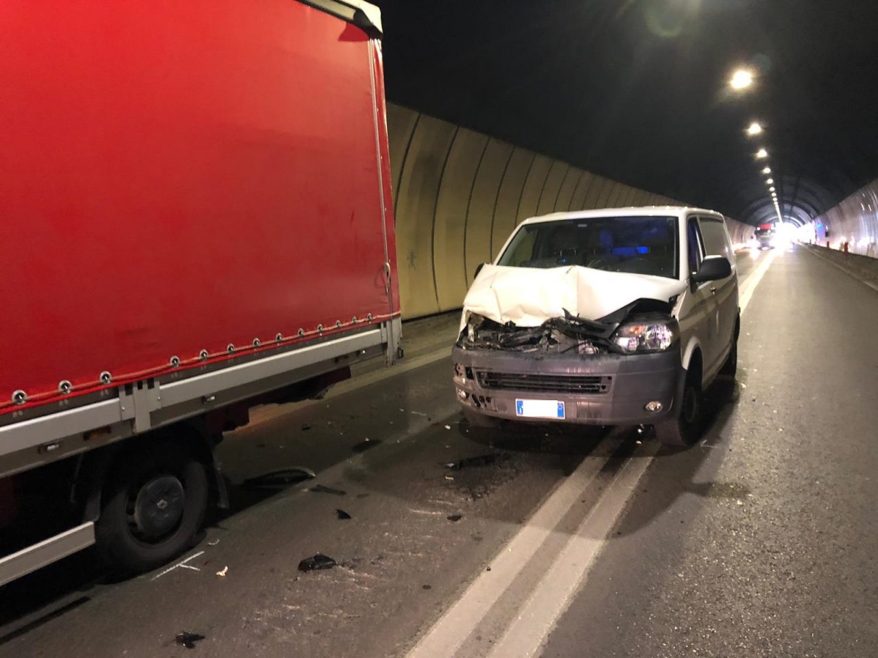 Grave incidente in sp510, nella galleria tra Iseo e Provaglio