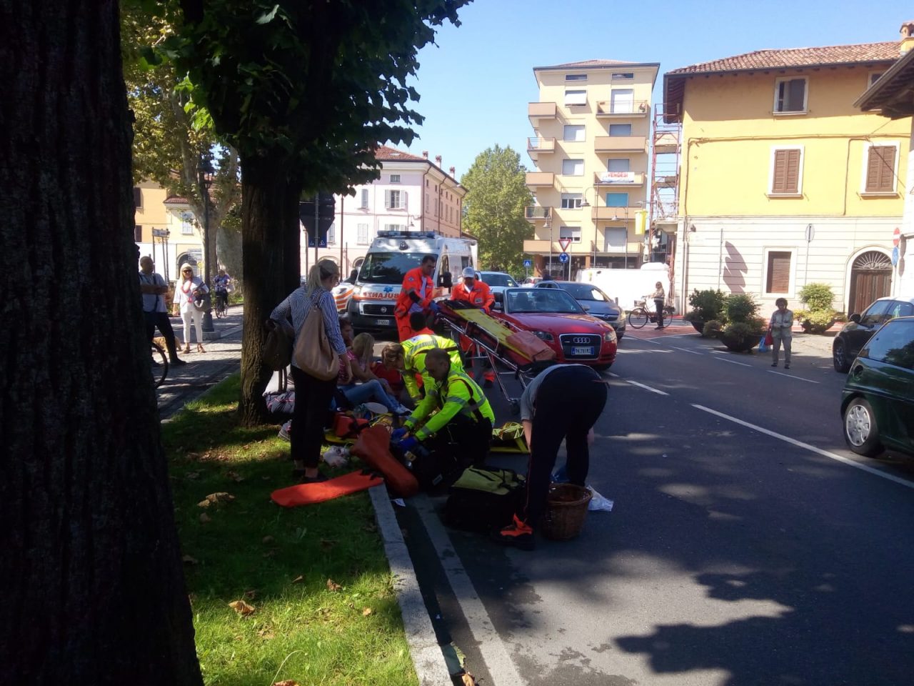 Investimento in via Mazzini: soccorsi in azione a Chiari