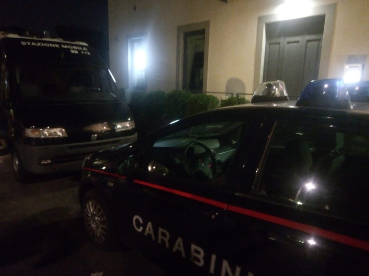 Aggressione a Palazzolo: picchia il collega, poi scappa