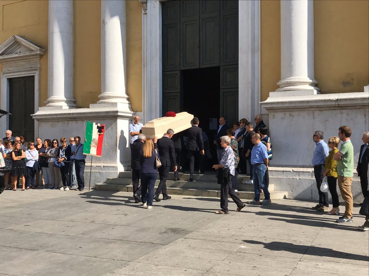 Chiari ha salutato lo storico dirigente scolastico Rapetti