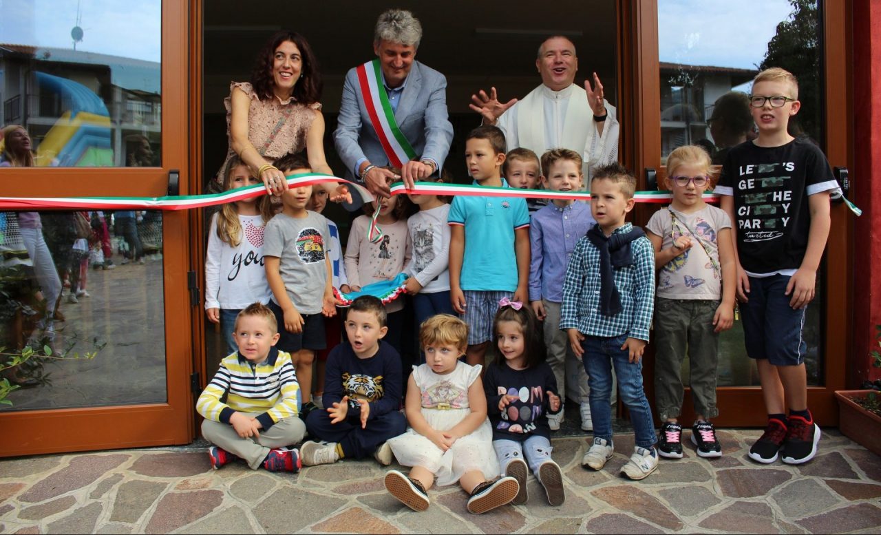 Taglio del nastro per la scuola dell’infanzia di Paratico