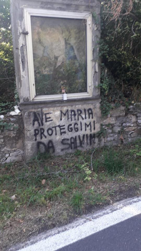 Scritte contro Salvini sulla santella: interviene l’ex ministro