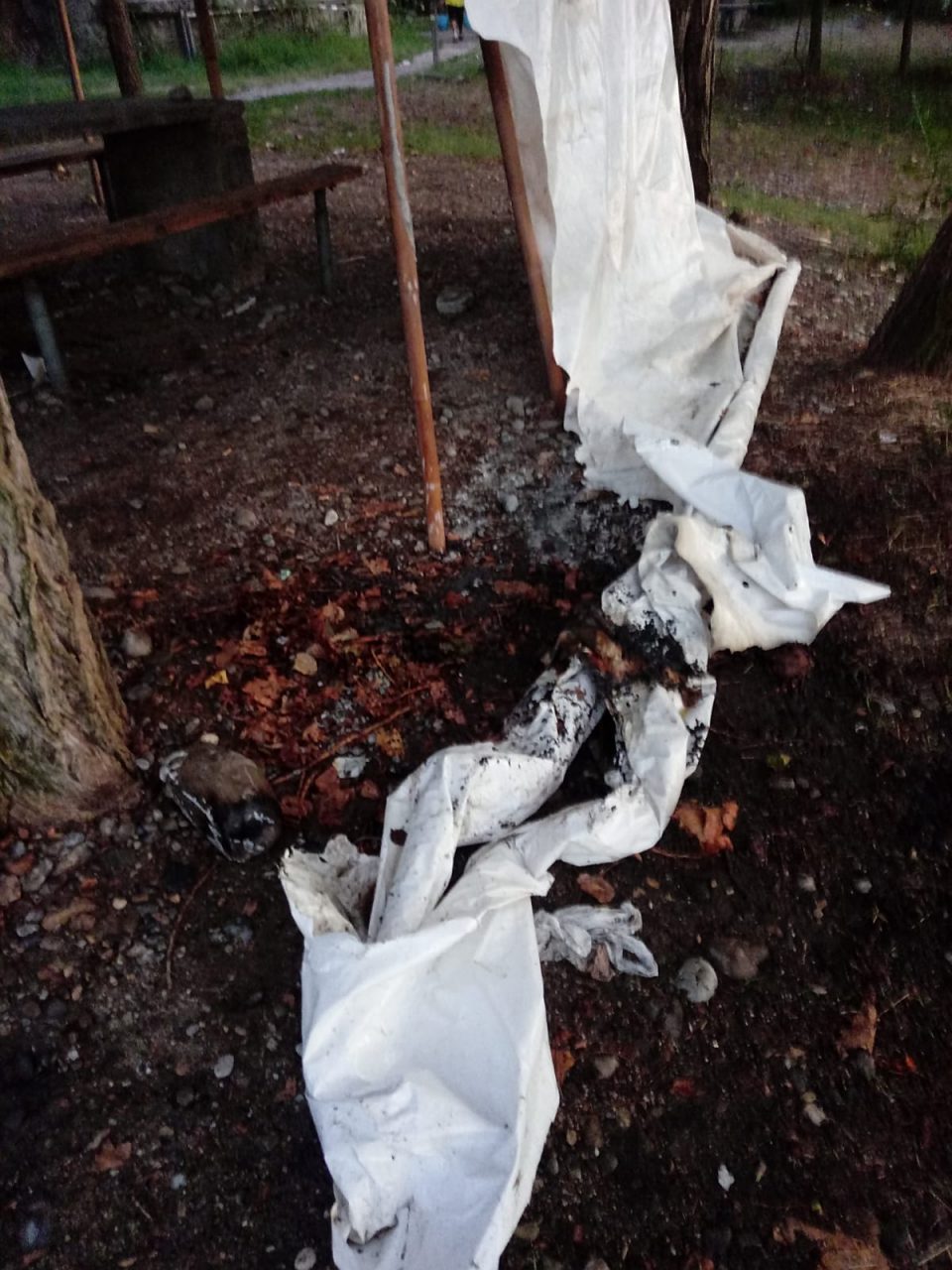 Coppia di podisti seda un incendio all’Oglio