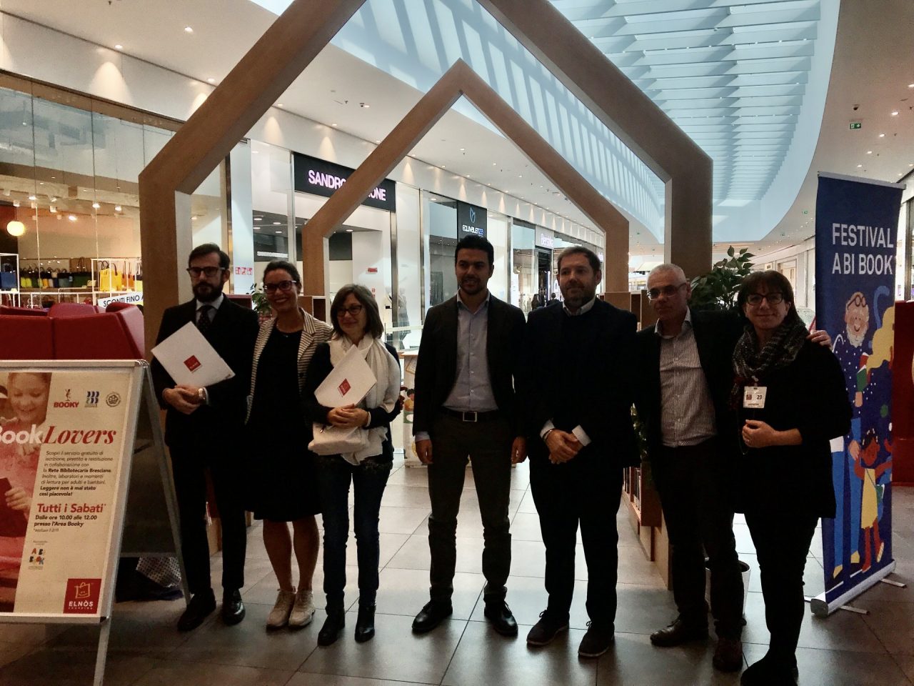 La biblioteca arriva a Elnòs, libri e fantasia anche al centro commerciale