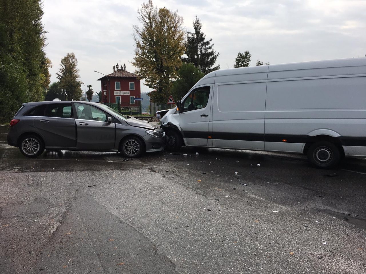 Incidente sulla ss45bis a Salò, tre gli auto veicoli coinvolti