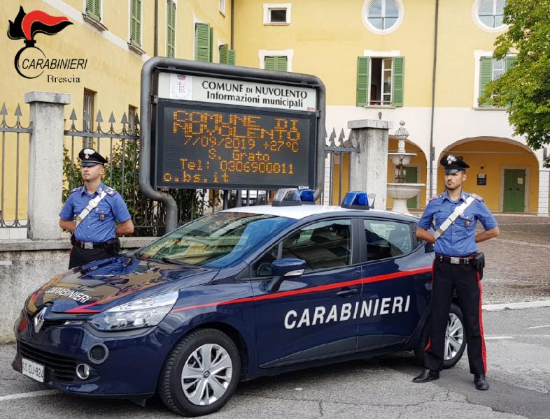 Furto in appartamento: denunciati due minori
