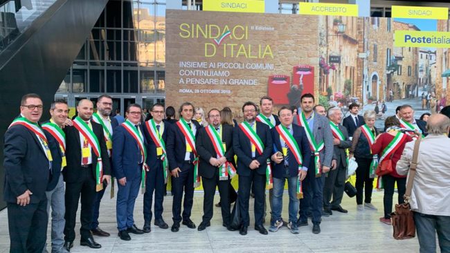 Poste Italiane per i piccoli Comuni: virtuosa esperienza del servizio di tesoreria a “Sindaci d’Italia”