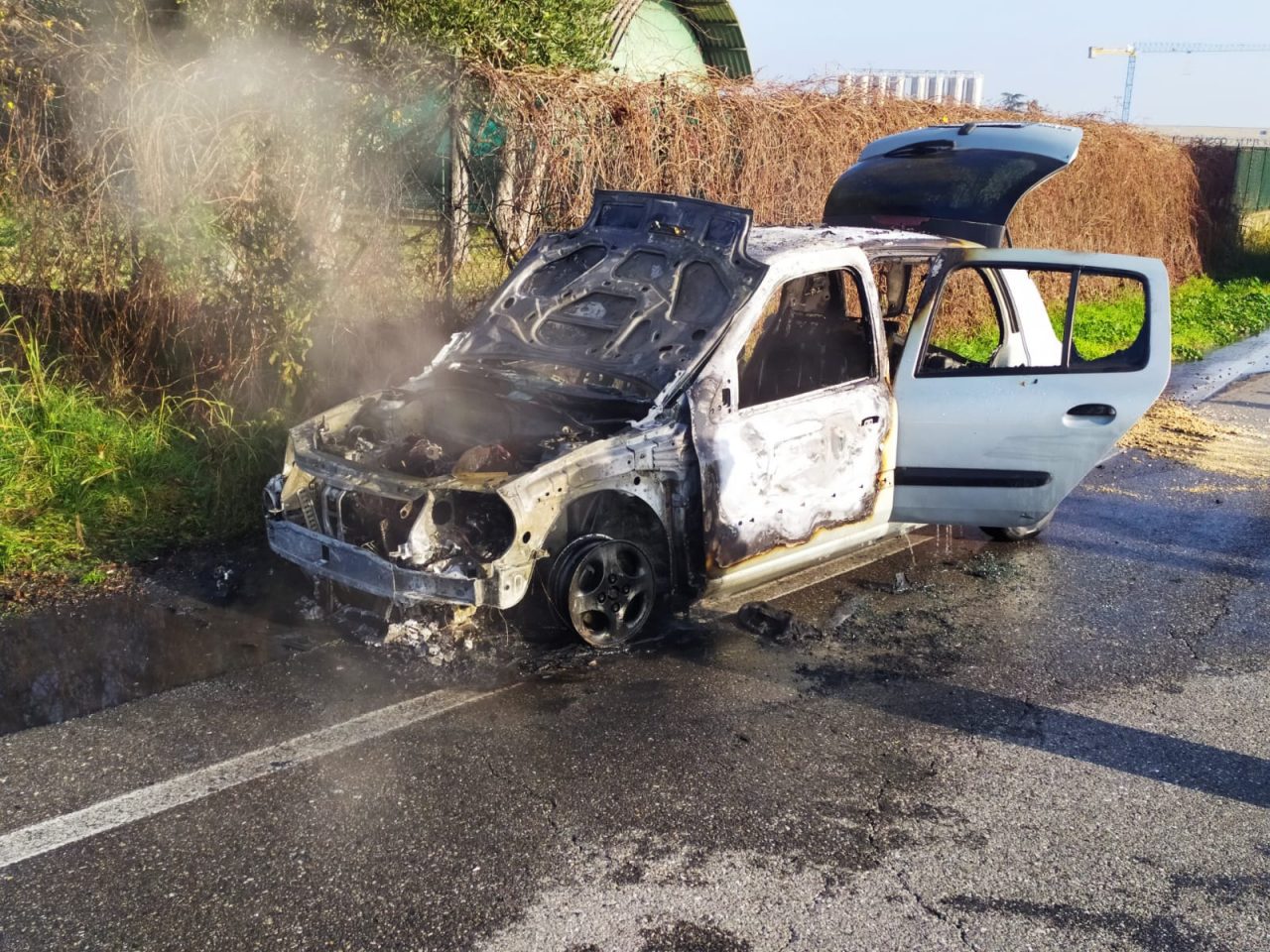 Auto in fiamme tra Cazzago San Martino e Rovato GALLERY