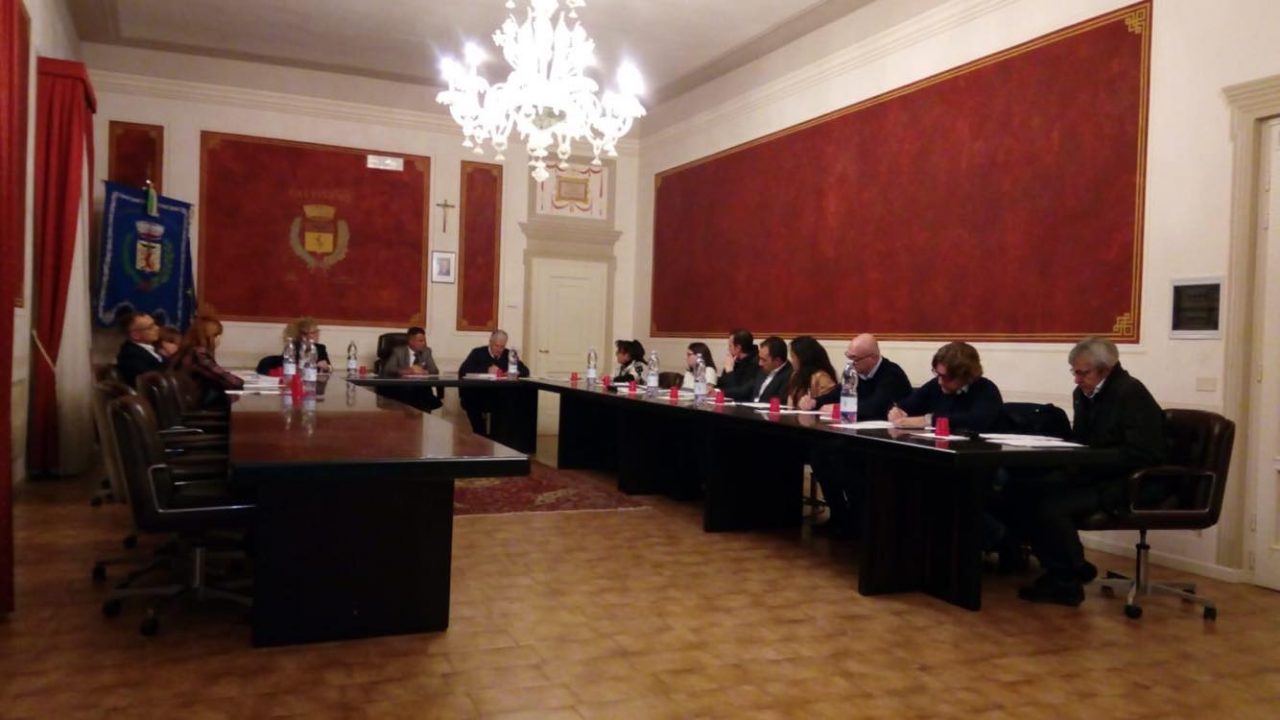 Interrogazione della maggioranza, la minoranza abbandona il consiglio a Calvisano