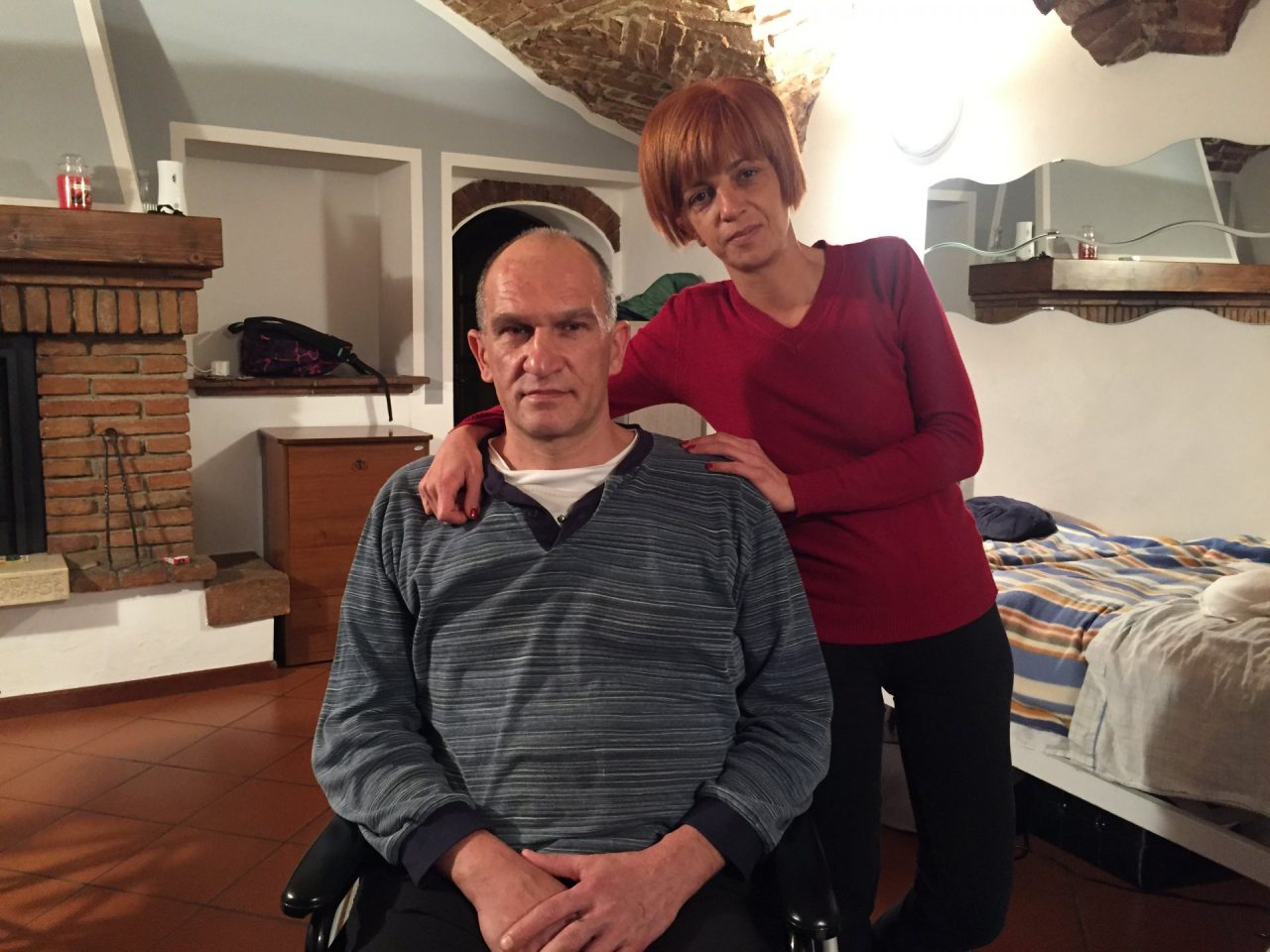 Precipitato da un ponteggio: vive segregato in casa